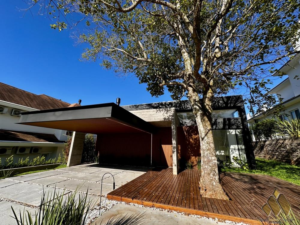 Casa plana no Condomínio Country Ville