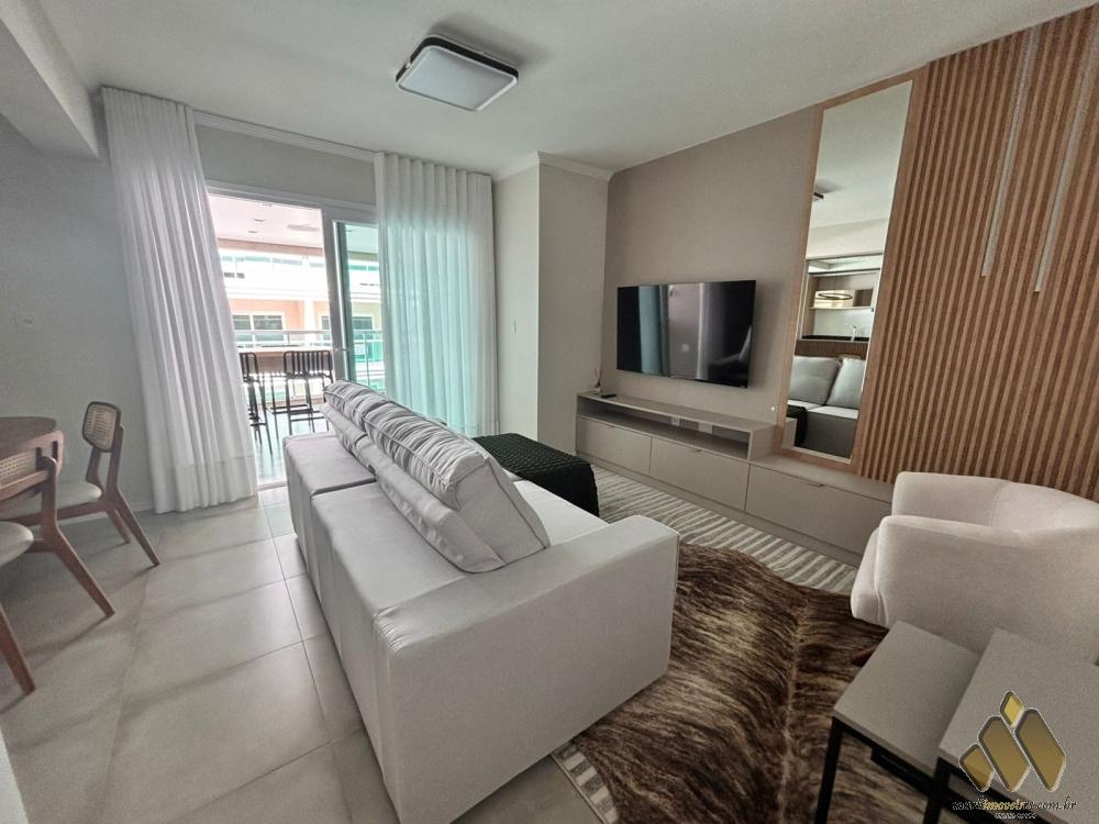 Apartamento 3 dormitórios no Munchen Residence 