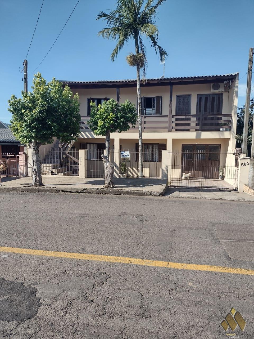 Alvenaria - Excelente para Comércio - Investimento e Moradia