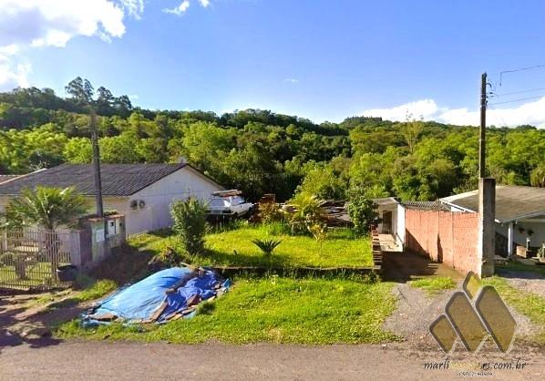 Terreno plano pronto para construir